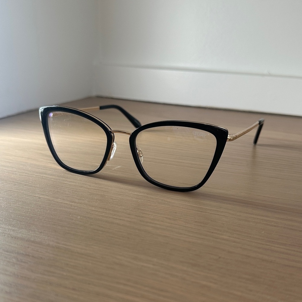 Quay Brand Bluelight Glasses, Style “Clickbait 1212”